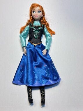 Disney Store Frozen Princess Anna Classic 11" Doll -